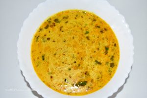 Dahi Ke Aloo / Curd Potato Curry